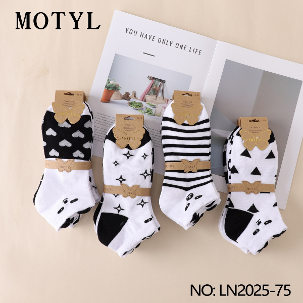 Skarpety damskie Roz 35-42, Mix kolor Paczka 40 szt